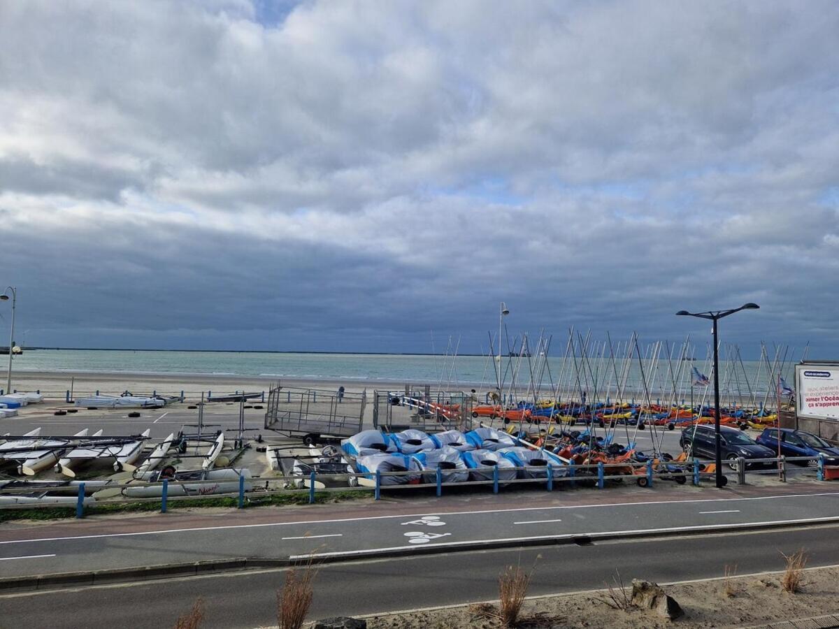 Descente A La Mer Boulogne-sur-Mer Bilik gambar